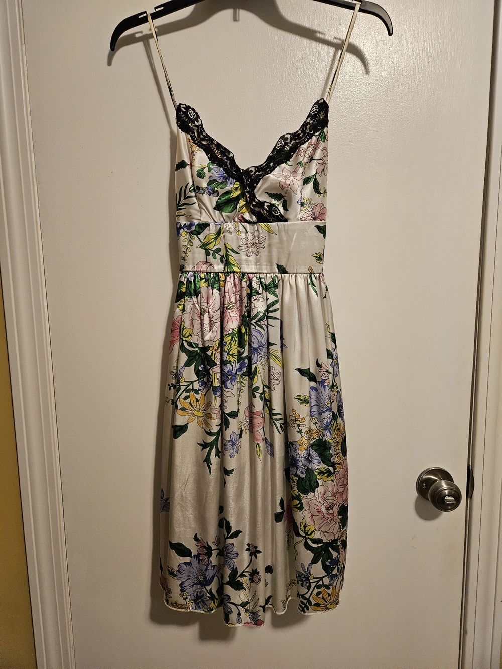 Floral Lace-Trim Slip Dress in Cream